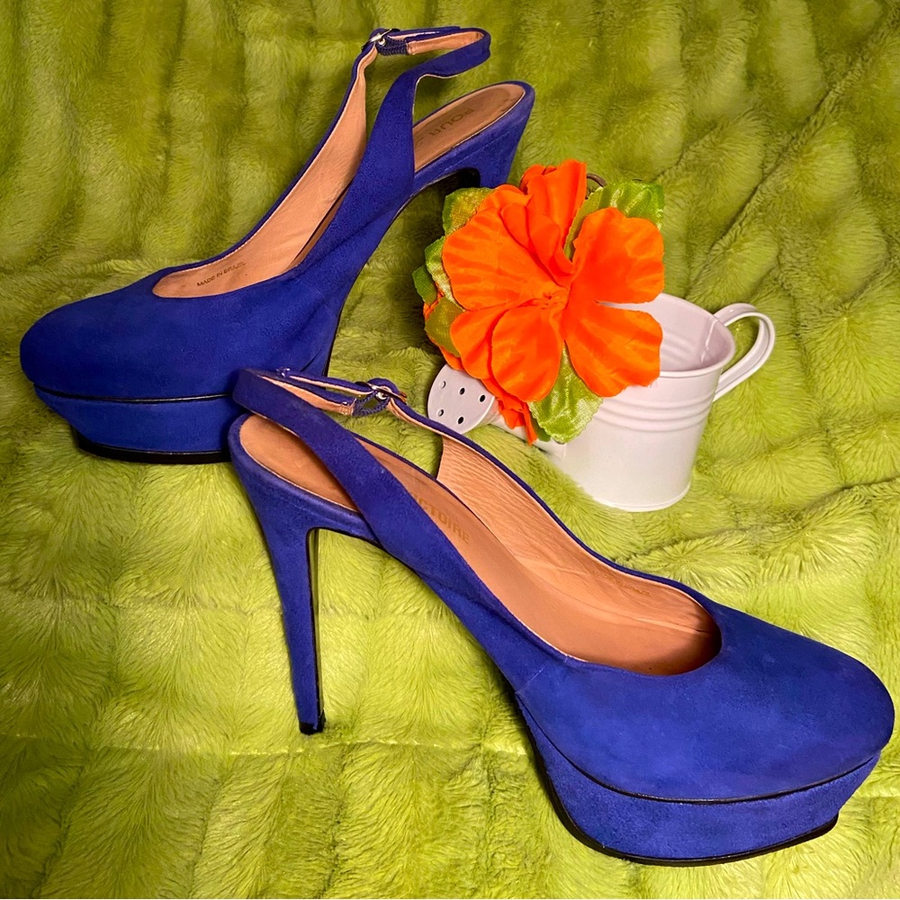 POUR LA VICTOIRE Vero Cucio Heels. Royal Blue Suede Heels only. Size 8M.
